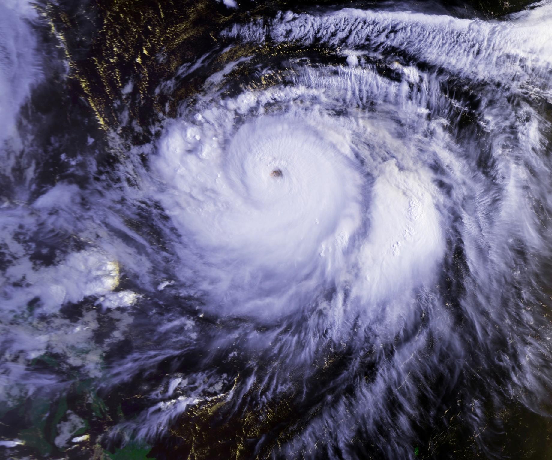 Typhoon Mireille 22 sept 1991 2236Z